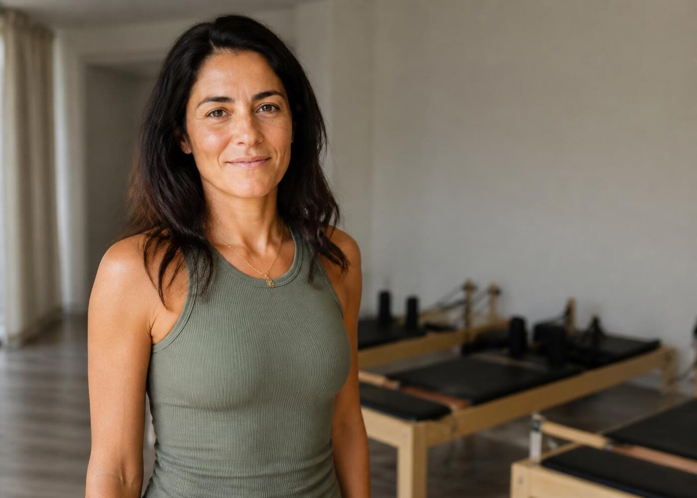 Sala de pilates de Activitae con las camas reformer